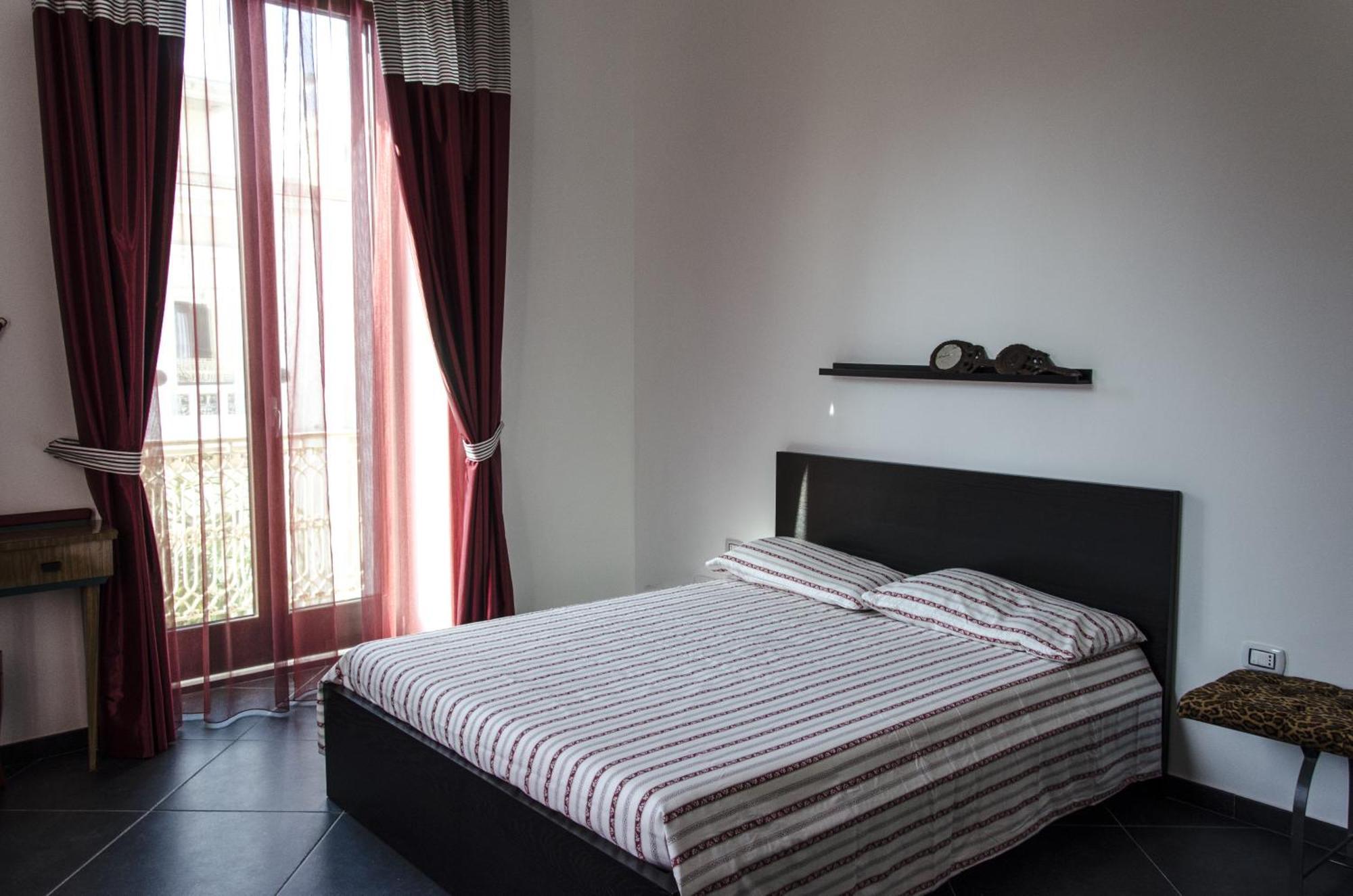 Maria Vittoria Charming Rooms And Apartments Brindisi Phòng bức ảnh