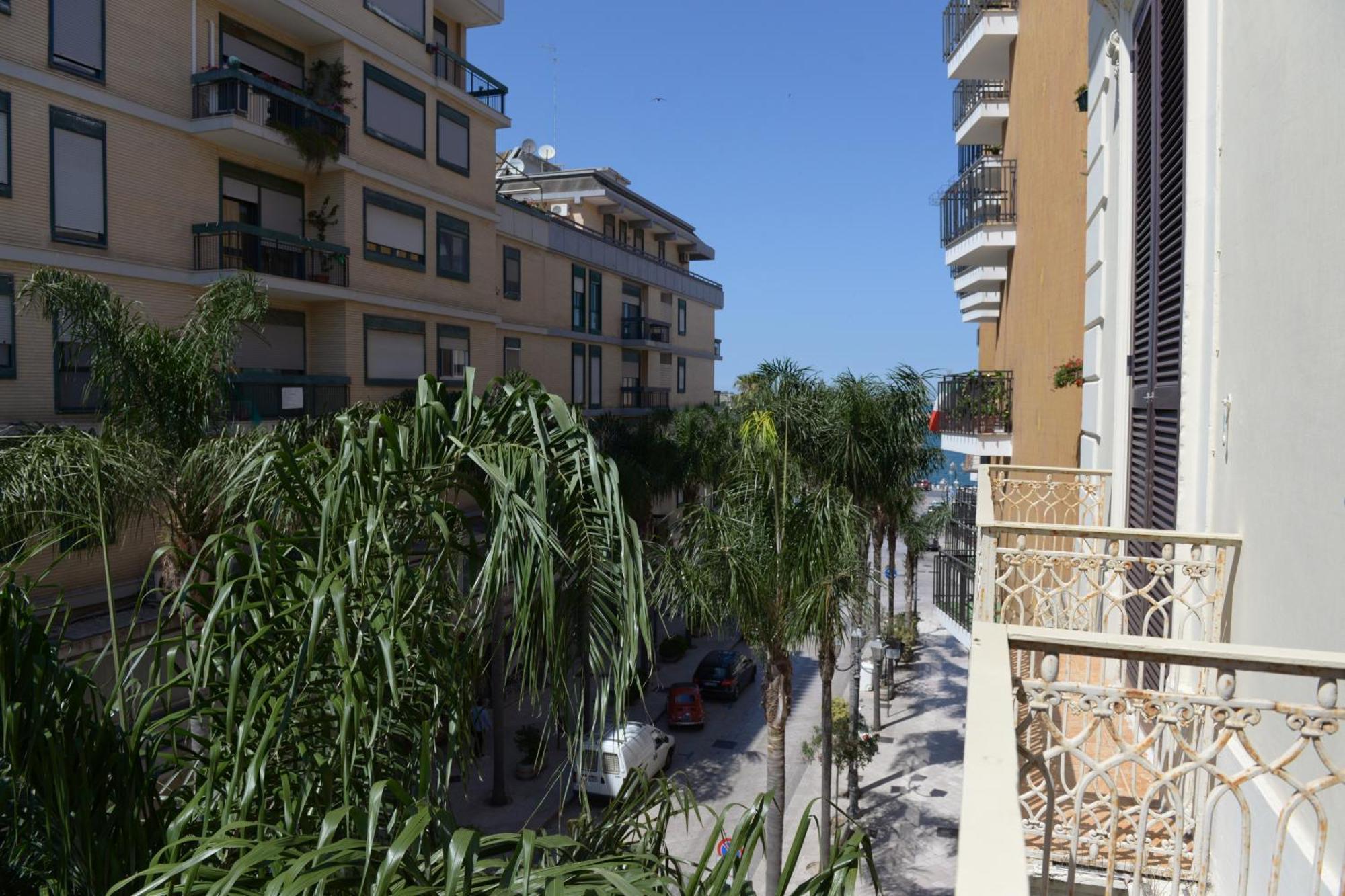 Maria Vittoria Charming Rooms And Apartments Brindisi Ngoại thất bức ảnh