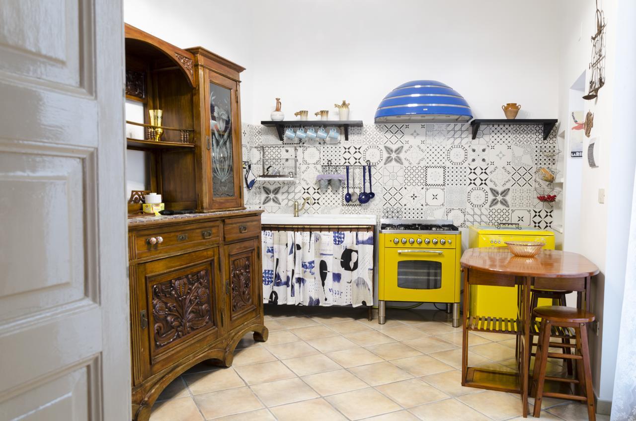 Maria Vittoria Charming Rooms And Apartments Brindisi Ngoại thất bức ảnh