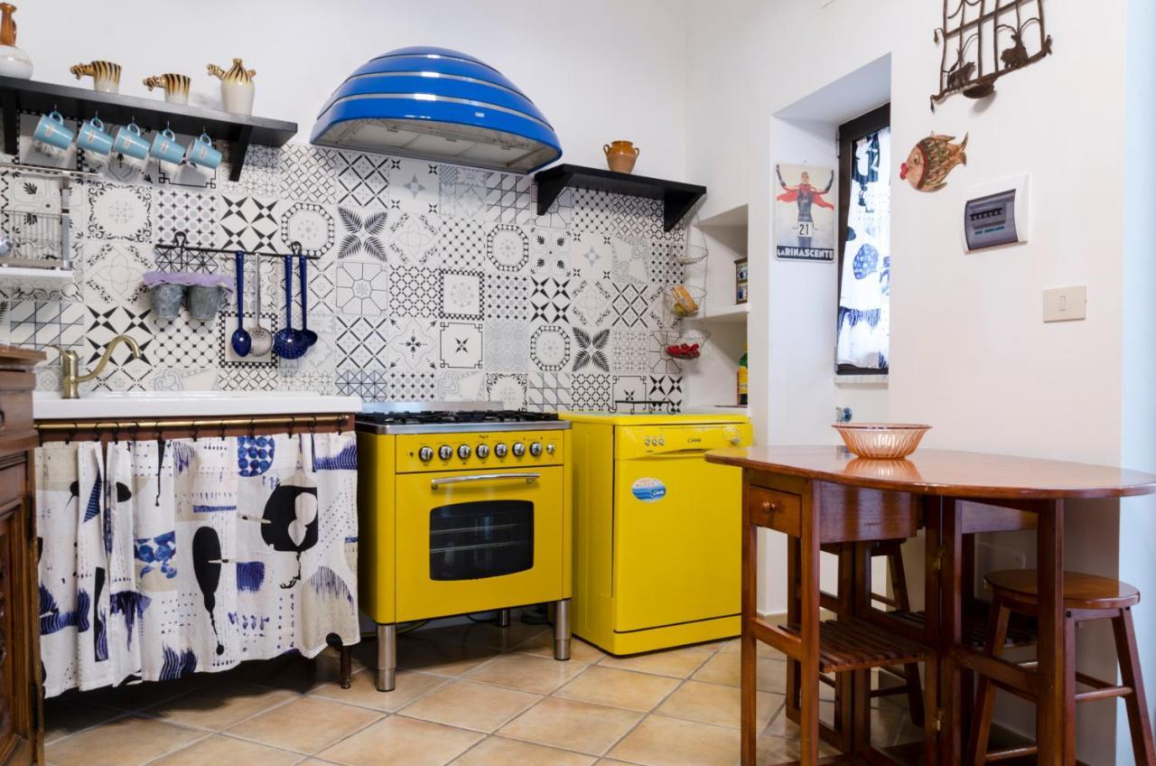 Maria Vittoria Charming Rooms And Apartments Brindisi Ngoại thất bức ảnh